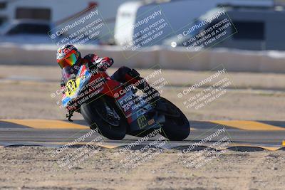 media/Dec-17-2023-CVMA (Sun) [[bf0c04832d]]/Race 2 Amateur Supersport Open/